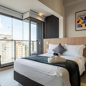 Estudio Deluxe con Cama Queen